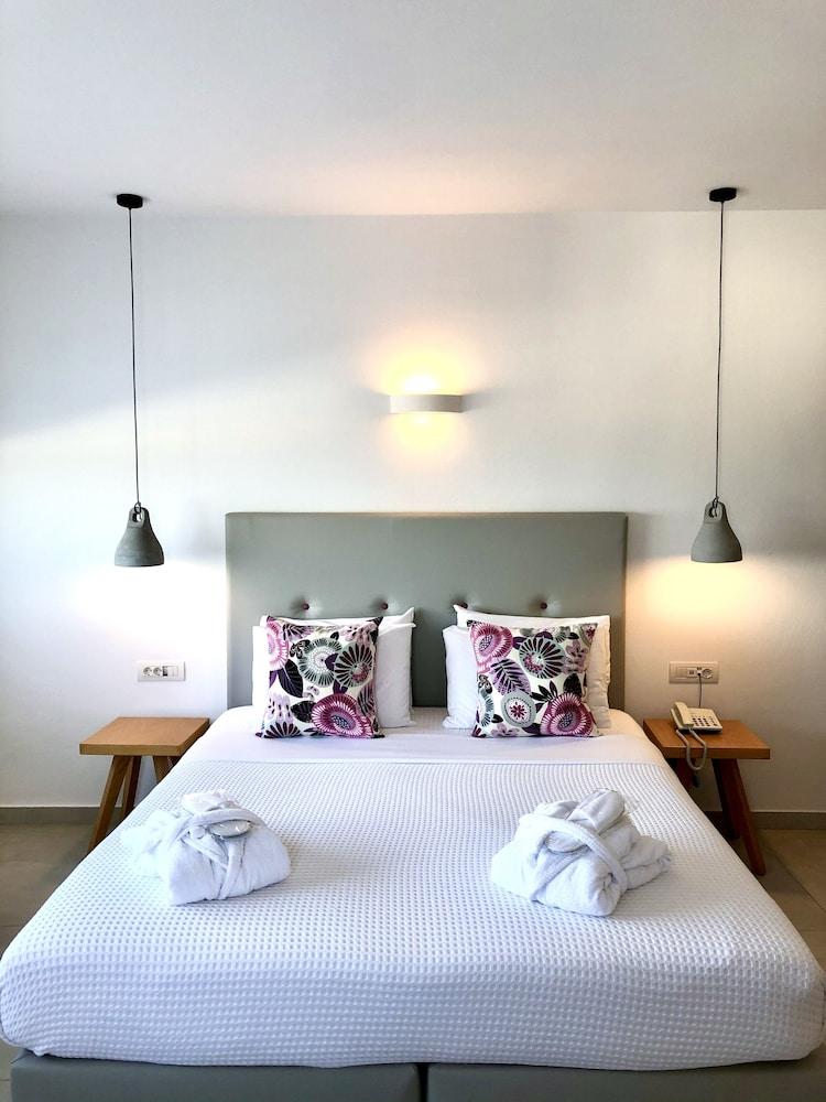 Aperanto Suites Ia Exterior foto